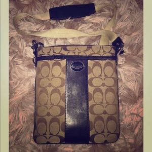 🚨SOLD🚨 ✨BEAUTIFUL✨ COACH Crossbody bag 👜❤️